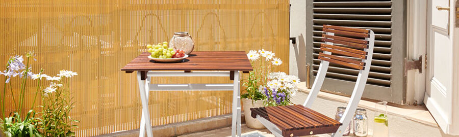 mesa de madera de jardin