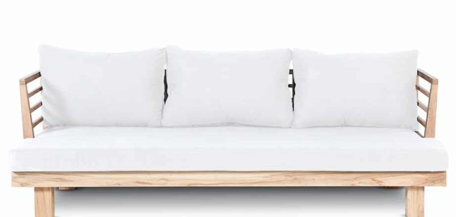 sofa de exterior de madera
